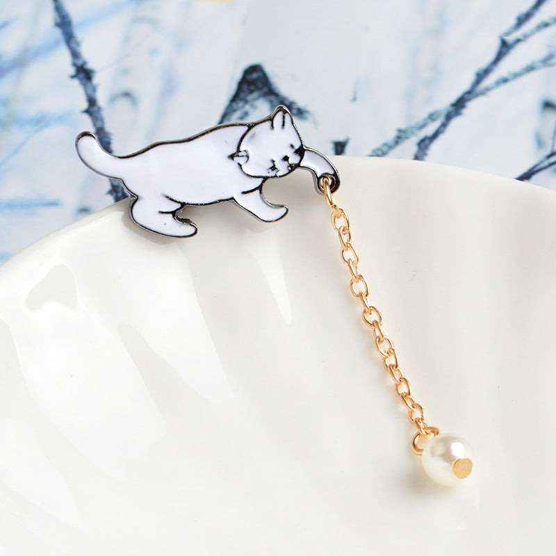 Cat Catching Hanging Ball Pearl Animal Metal Pin Badge