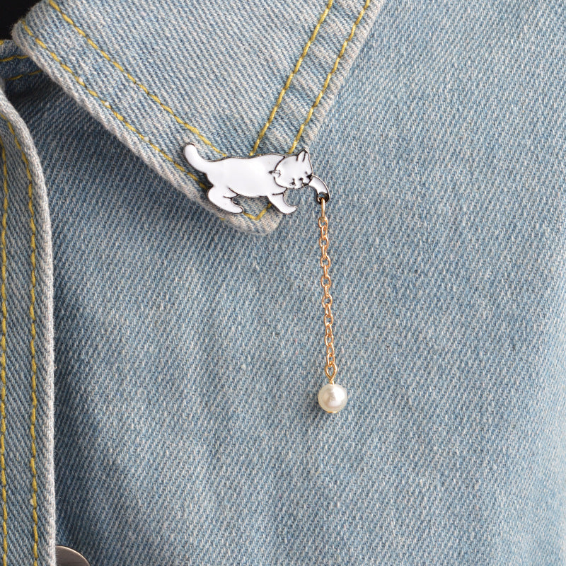 Cat Catching Hanging Ball Pearl Animal Metal Pin Badge