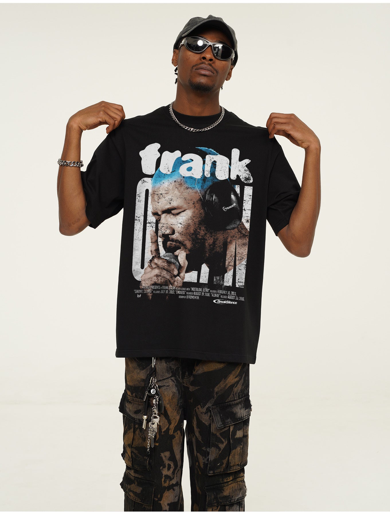 Frank Ocean Singing Retro Design T-Shirt